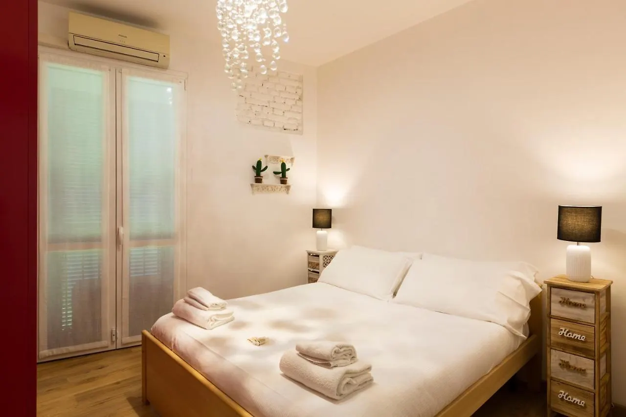Bright Flat Sempione - Citylife Milan Apartment